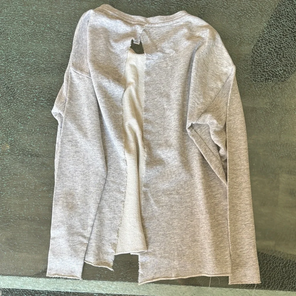 True Religion Open Back Gray Long Sleeve Top - Picture 10 of 11